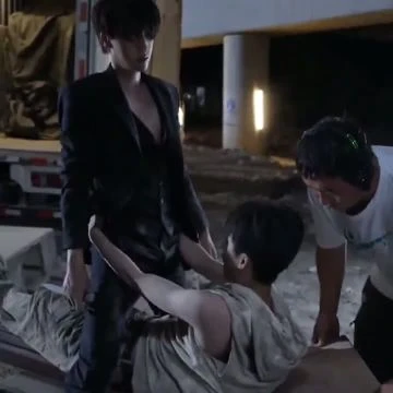 lovelyuhao1944974361548705939(720P)
